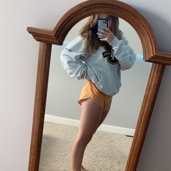 zoes_closet1020